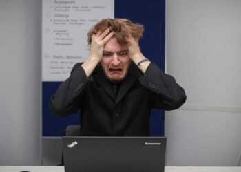 καθηγητής δάσκαλος online training learning teaching τηλεκπαίδευση kathigitis-daskalos