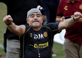 Παγκόσμιο σοκ: Πέθανε ο Ντιέγκο Μαραντόνα