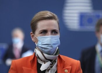 Πρωθυπουργός της Δανίας: Δεν έκανα πρώτη το εμβόλιο γιατί έχουν προτεραιότητα οι ομάδες υψηλού κινδύνου