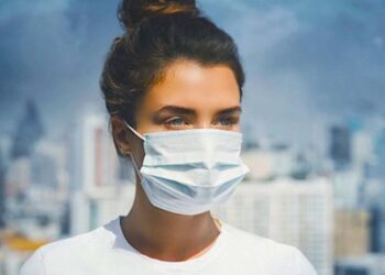 maskes-μάσκες μάσκα χειρουργική μάσκα koronoios covid κορονοϊός