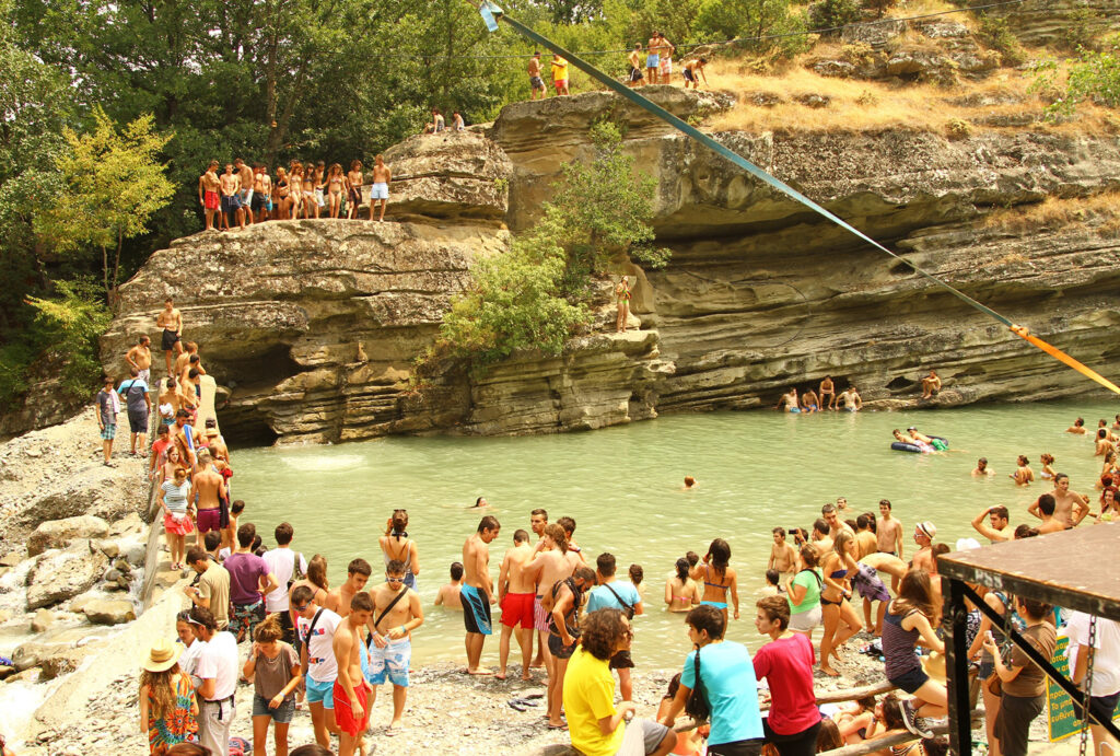 river party nestorio ρίβερ πάρτι Νεστόριο