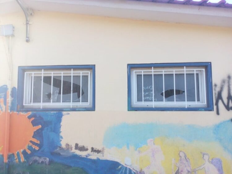 Ανατολική Θεσσαλονίκη: Βανδάλισαν σχολεία (pics)