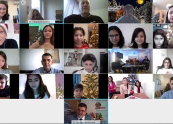 Μαθητές από Μόναχο, Νέα Υόρκη και Βουκουρέστι “τα έψαλαν” στην υπουργό (video)