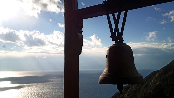 καμπάνα εορτολόγιο γιορτή σταυρός εκκλησία