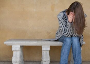 foithtria φοιτήτρια κακοποίηση παρενόχληση