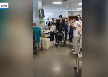 Η καλή είδηση: Βρέφος νίκησε τον κορονοϊό μετά από 70 ημέρες στην εντατική