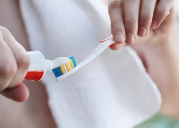 οδοντόβουρτσα