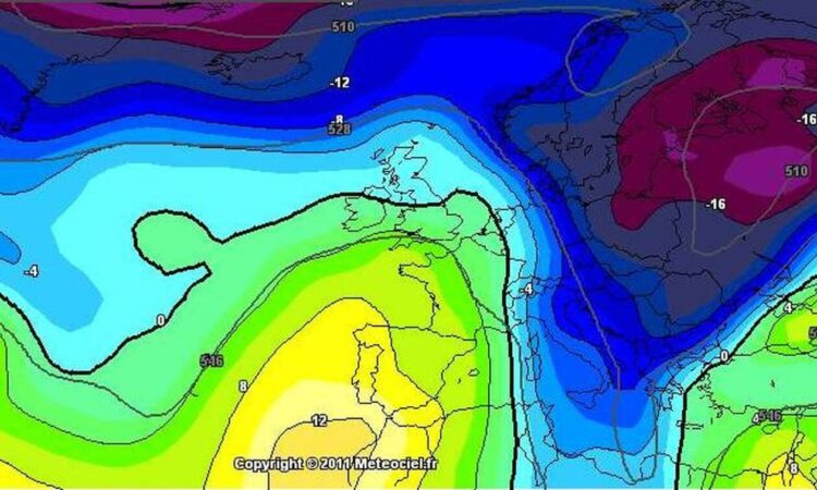 Σάκης Αρναούτογλου: Τι καιρό θα έχουμε τον Ιανουάριο;