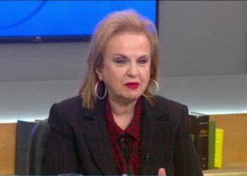 Κορoνοϊός: «Τσικνοπέμπτη ψήνουμε στο μπαλκόνι μόνοι μας – Πάσχα με μέτρα και μάσκες»