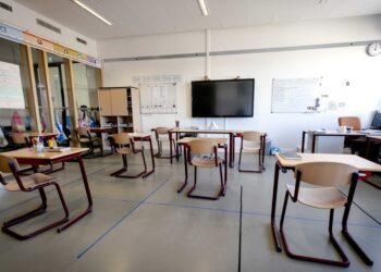 Ολλανδία : Ανοίγουν στις 8 Φεβρουαρίου νηπιαγωγεία και δημοτικά