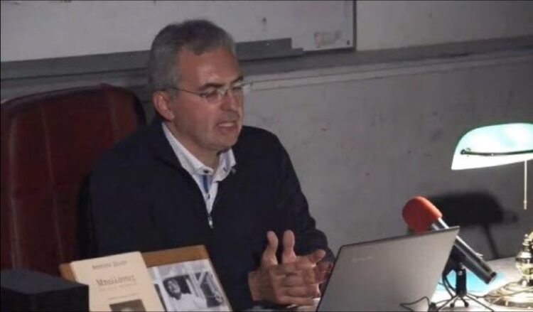 Καθηγητής του Δημοκρίτειου παραιτήθηκε on air: «Η Κεραμέως ακολουθεί παγκόσμιες σατανικές οδηγίες»