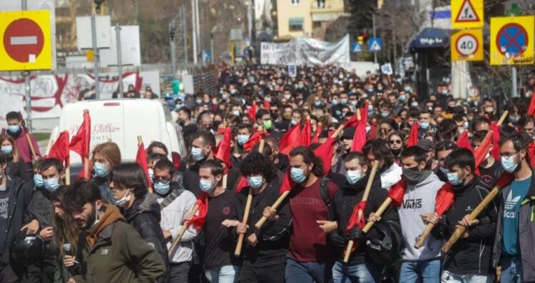 «Πάρτε πίσω τον νόμο Κεραμέως»