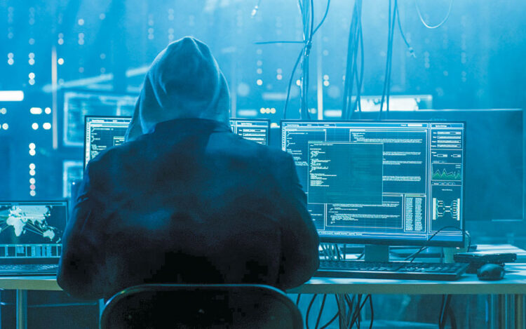 Νέοι και τρίτη ηλικία στο στόχαστρο των χάκερ