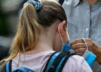 μάσκα μαθητης μαθήτρια γονέας maska-mathhths