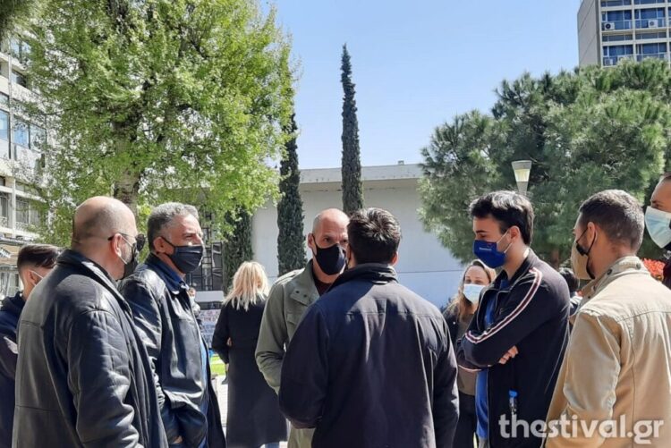 Βαρουφάκης σε φοιτητές του ΑΠΘ: Δεν το βάζουμε κάτω με την Ερντογανοποίηση που προωθούν Μητσοτάκης και Χρυσοχοΐδης