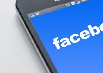 Facebook: Νέα απάτη με μηνύματα στο Messenger που «κλέβουν» κωδικούς (pics & vid)