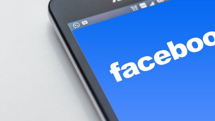 Facebook: Νέα απάτη με μηνύματα στο Messenger που «κλέβουν» κωδικούς (pics & vid)