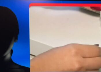 Μήνυση για το self test του γιου της: «Ο κορονοϊός δεν είναι θανατηφόρος, βασανιστήριο το self test» (video)