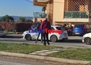 Θεσσαλονίκη: Μαθητής πήγε στο σχολείο χωρίς self test – Παρέμβαση της ΕΛΑΣ ζητά ο διευθυντής (videos)