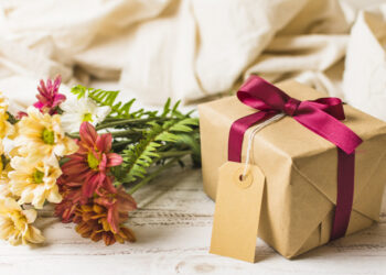 Εορτολόγιο: Ποιοι γιορτάζουν σήμερα Κυριακή 11 Απριλίου