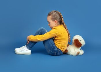 Κατάθλιψη: Ποια παιδιά είναι πιο ευάλωτα και ποια κινδυνεύουν λιγότερο – Τι μπορούμε να κάνουμε;