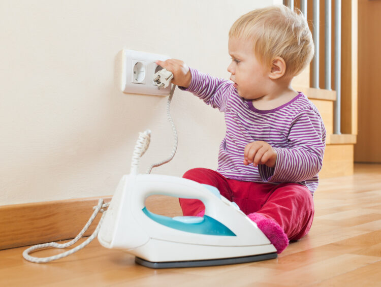 Τα πιο συχνά ατυχήματα στο σπίτι: Πώς να προστατεύσετε το παιδί