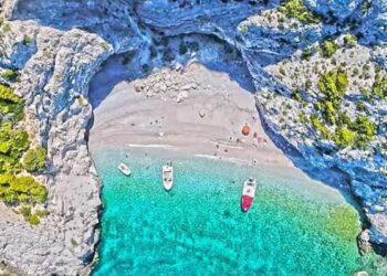 x-beach παραλία