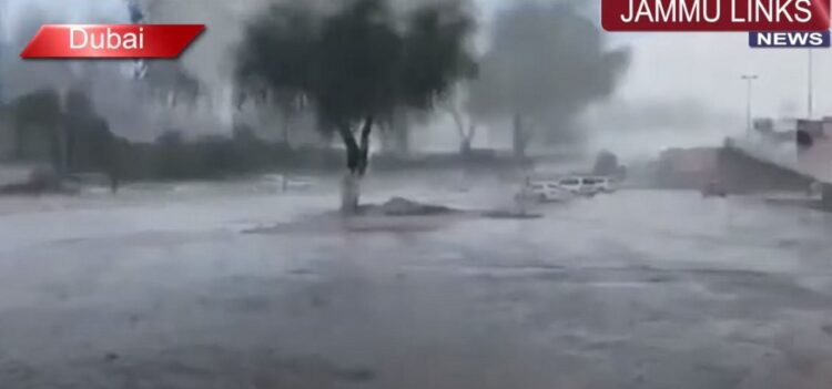 Ντουμπάι: Έφτιαξαν τεχνητή βροχή για να αντιμετωπίσουν τον καύσωνα των 50 °C