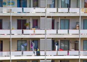 esties-φοιτητική εστία