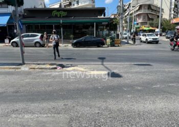Τραγωδία στη Νίκαια: Φορτηγό παρέσυρε και σκότωσε 6χρονο κοριτσάκι