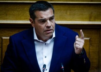 Τσίπρας: «Αποκλείσατε 20.000 μαθητές, για να τους σπρώξετε ως πελατάκια στα κολέγια που διαφημίζουν οι υπουργοί σας»