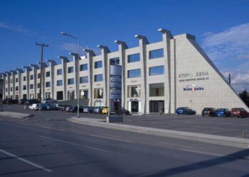 Θεσσαλονίκη: Παράσταση διαμαρτυρίας γονέων και μαθητών για να καταργηθεί η ΕΒΕ