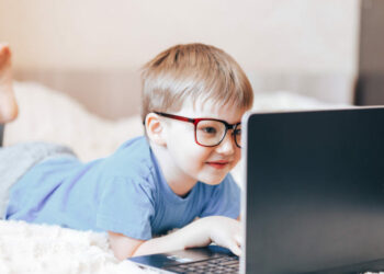 τηλεκπαίδευση laptop λαπτοπ