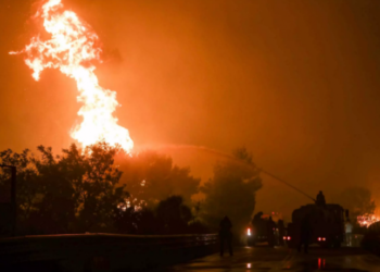 Φωτιές: Ξεπερνούν τα 1.000.000 στρέμματα οι καμένες εκτάσεις