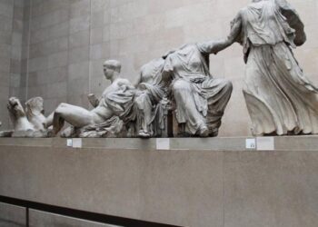 Γλυπτά Παρθενώνα: Νέες εικόνες εγκατάλειψης στο Βρετανικό Μουσείο – Μπήκε νερό από την οροφή (pics)