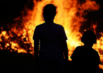 Φωτιά παιδιά