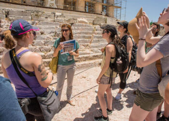 ΞΕΝΑΓΟΙ Europe-Travel-Guide0