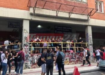 Πάτρα: Καταλήψεις σε σχολεία – Αυτός είναι ο λόγος που οι μαθητές έβαλαν λουκέτα στις εισόδους (φωτο)