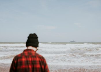 εκπαιδευτικός αναπληρωτής άντρας θάλασσα νησιά