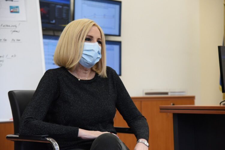 Στον “Ευαγγελισμό” με ειλεό η Φ. Γεννηματά – Αποσύρει την υποψηφιότητά της από τις εκλογές στο ΚΙΝΑΛ