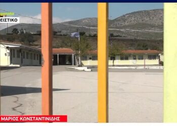 Θρίλερ σε σχολείο της Αττικής: Μαθήτρια πήγε στην τάξη με κουζινομάχαιρο και απειλούσε τους συμμαθητές της