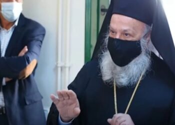 Απίστευτα πράγματα: Μητροπολίτης απαιτεί να υπάρχει χώρος προσευχής στις φοιτητικές εστίες (vid)