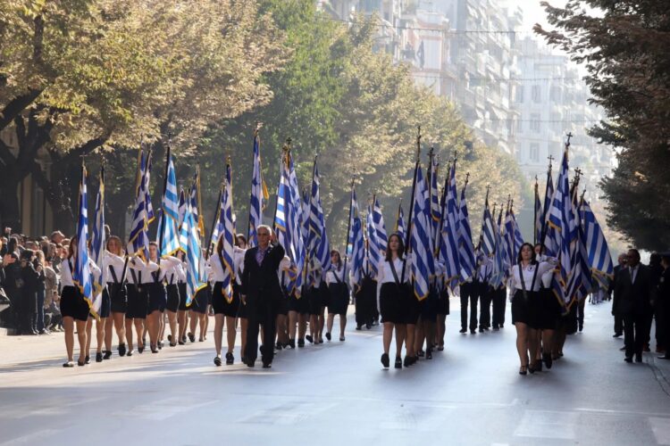 Παρέλαση 28η Οκτωβρίου: Κανονικά παρελάσεις και εορτασμοί λέει ο Βορίδης