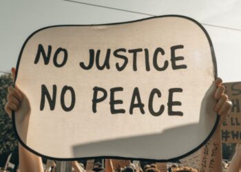 Μαύρη ημέρα για τη δικαιοσύνη, τραγέλαφος η απόφαση: Το Εφετείο, αφού δέχτηκε την προσφυγή της ΟΙΕΛΕ ότι η απεργία-αποχή δεν είναι παράνομη, αναγκάστηκε να την κρίνει ως …καταχρηστική (αλλά ωστόσο …παράνομη για τις άλλες δύο Ομοσπονδίες!!)