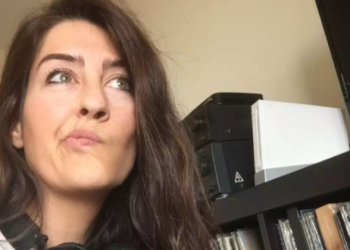 Θρήνος στο ραδιόφωνο – Πέθανε στα 40 της η παραγωγός του Εν λευκώ Εύα Μπουντούρη (vid)