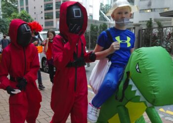 Γερμανία: «Μαθήματα βίας» από το Squid Game σε νήπια έως μαθητές Λυκείου– «Όποιος χάνει πεθαίνει»