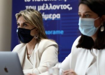 Νίκη Κεραμέως: Δεν θα κλείσουν τα σχολεία, μειώθηκαν τα κρούσματα, έκλεισαν 6 στα 80.000 τμήματα