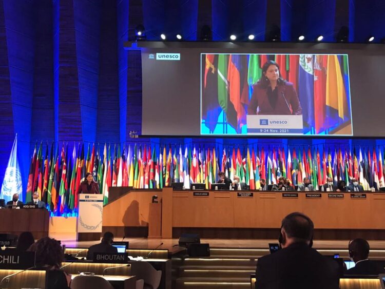 Κεραμέως στη Διάσκεψη της Unesco: Οι δέσμες προτεραιοτήτων για την Παιδεία και τον Πολιτισμό