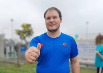 ΑΠΘ: Ο πρώτος τυφλός φοιτητής που πήρε πτυχίο στις Πολιτικές Επιστήμες