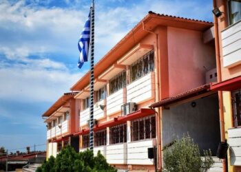 Θεσσαλονίκη: Ξύλο και τραυματισμοί σε Λύκειο – «Μπούκαραν» στην τάξη με full face